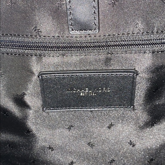 Authentic Men’s Michael Kors backpack - Picture 2 of 5